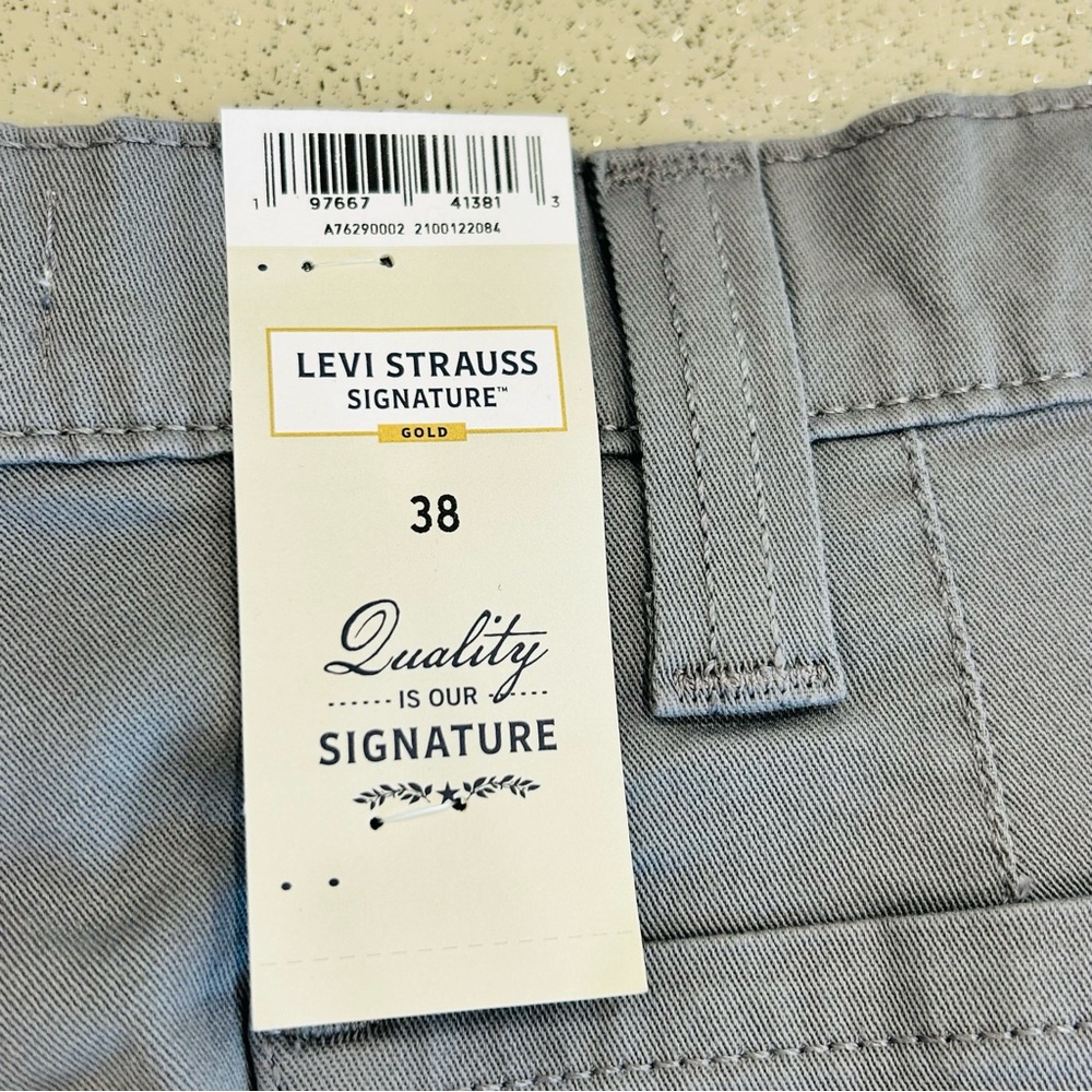 Levi Strauss Signature Essential Cargo Shorts Men's, Size‎ 38 W 10” Inseam, Gray - Picture 11 of 15